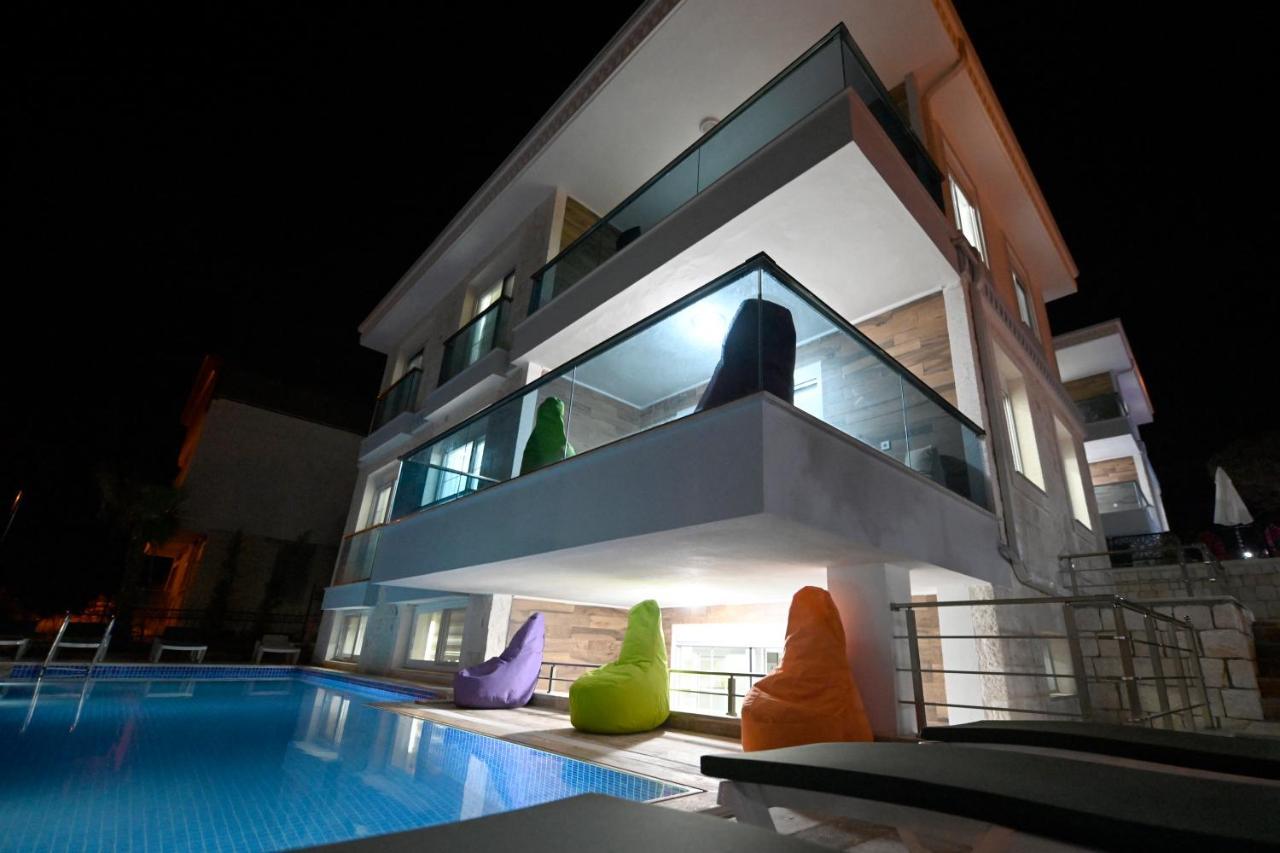 Villa Noble دمرة المظهر الخارجي الصورة