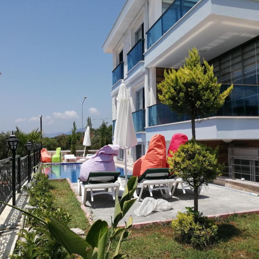 Villa Noble دمرة المظهر الخارجي الصورة