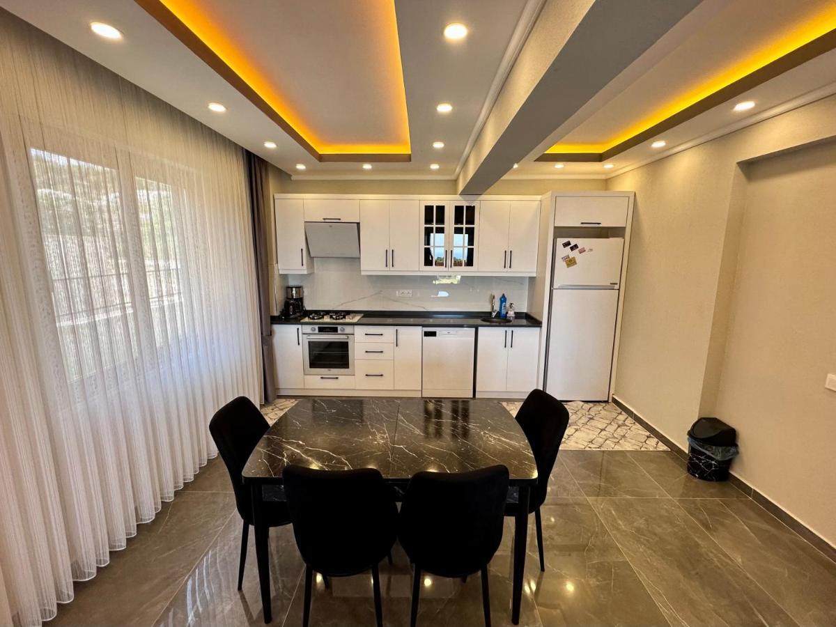 Villa Noble دمرة المظهر الخارجي الصورة