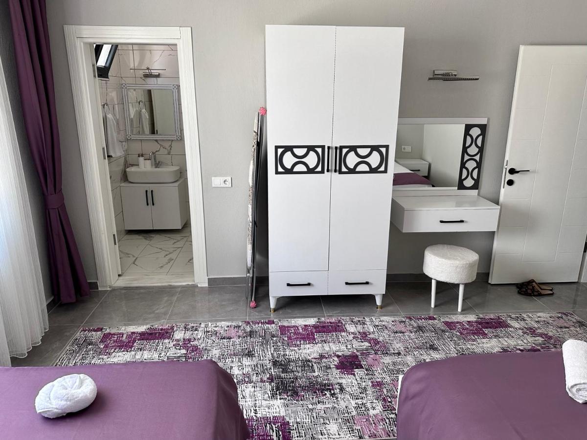 Villa Noble دمرة المظهر الخارجي الصورة