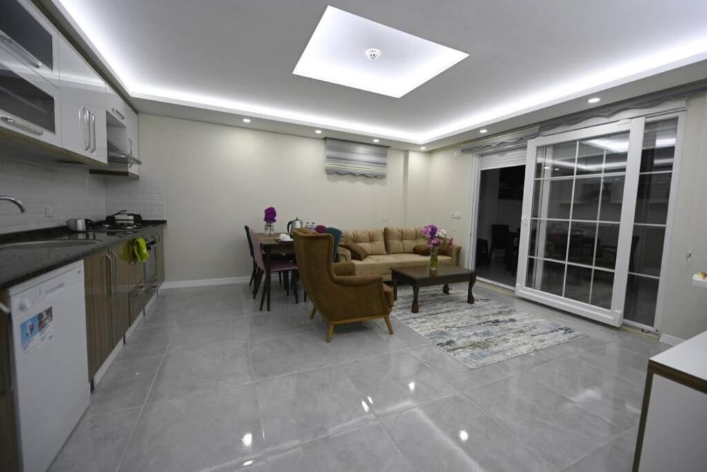 Villa Noble دمرة المظهر الخارجي الصورة