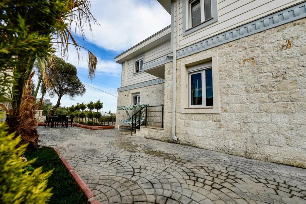 Villa Noble دمرة المظهر الخارجي الصورة