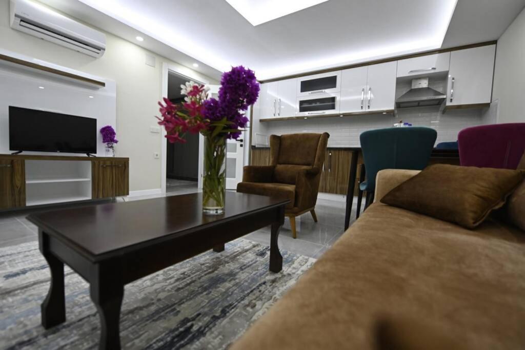 Villa Noble دمرة المظهر الخارجي الصورة